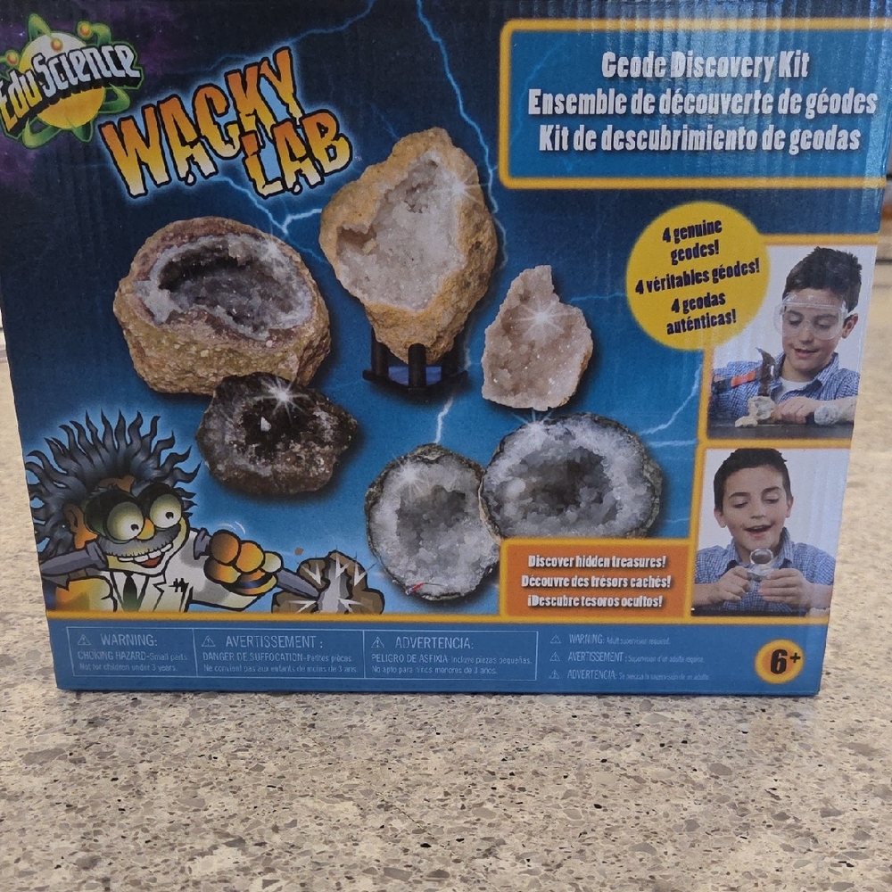 Edu Science Wacky Lab Geode Discovery Kit. Un Used